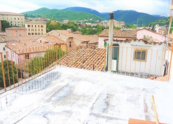 Foto 1 - Casa semi indipendente Via Fratti, Fabriano - foto 1