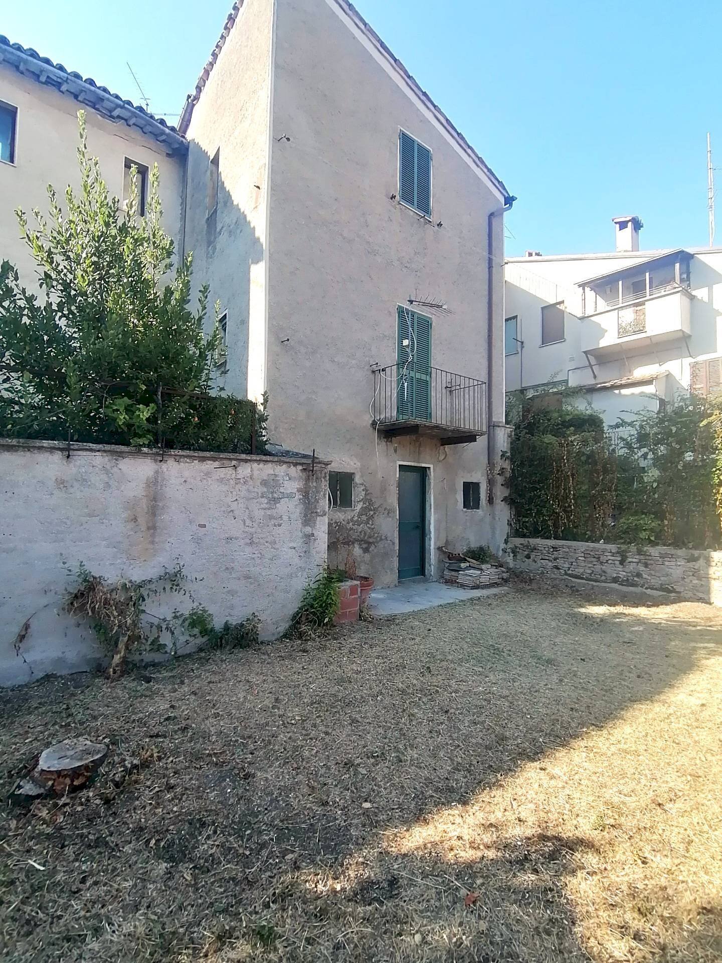 Foto 1 - Casa semi indipendente Via Fratti, Fabriano - foto 1