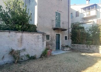 Foto 1 - Casa semi indipendente Via Fratti, Fabriano - foto 1