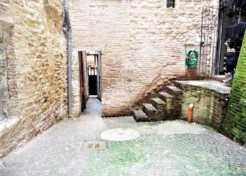 Foto 10 - Commercial Premises Piazza del Comune, Fabriano - photo 10