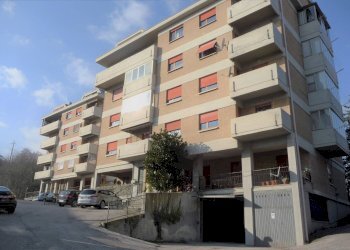 Foto 1 - Trilocale Via Romualdo Sassi, Fabriano - foto 1