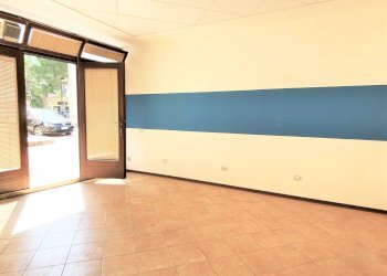 Foto 2 - Locale Commerciale VIA MAZZINI, Fabriano - foto 2