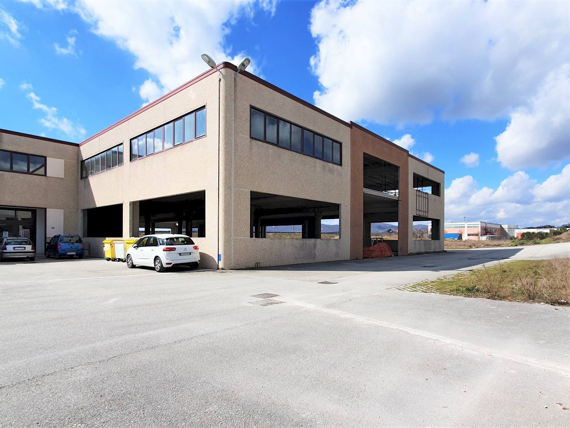 Foto 1 - Capannone VIA ARTIGIANALE, Fossato di Vico - foto 1