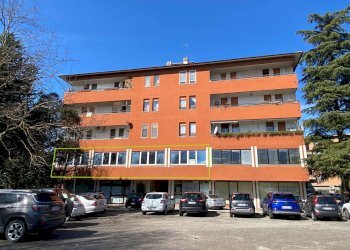 Foto 1 - Office Viale Pietro serafini, Fabriano - photo 1