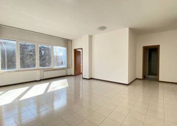 Foto 5 - Office Viale Pietro serafini, Fabriano - photo 4