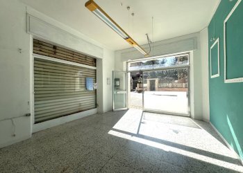 Foto 8 - Locale Commerciale VIA SERRALOGGIA, Fabriano - foto 8