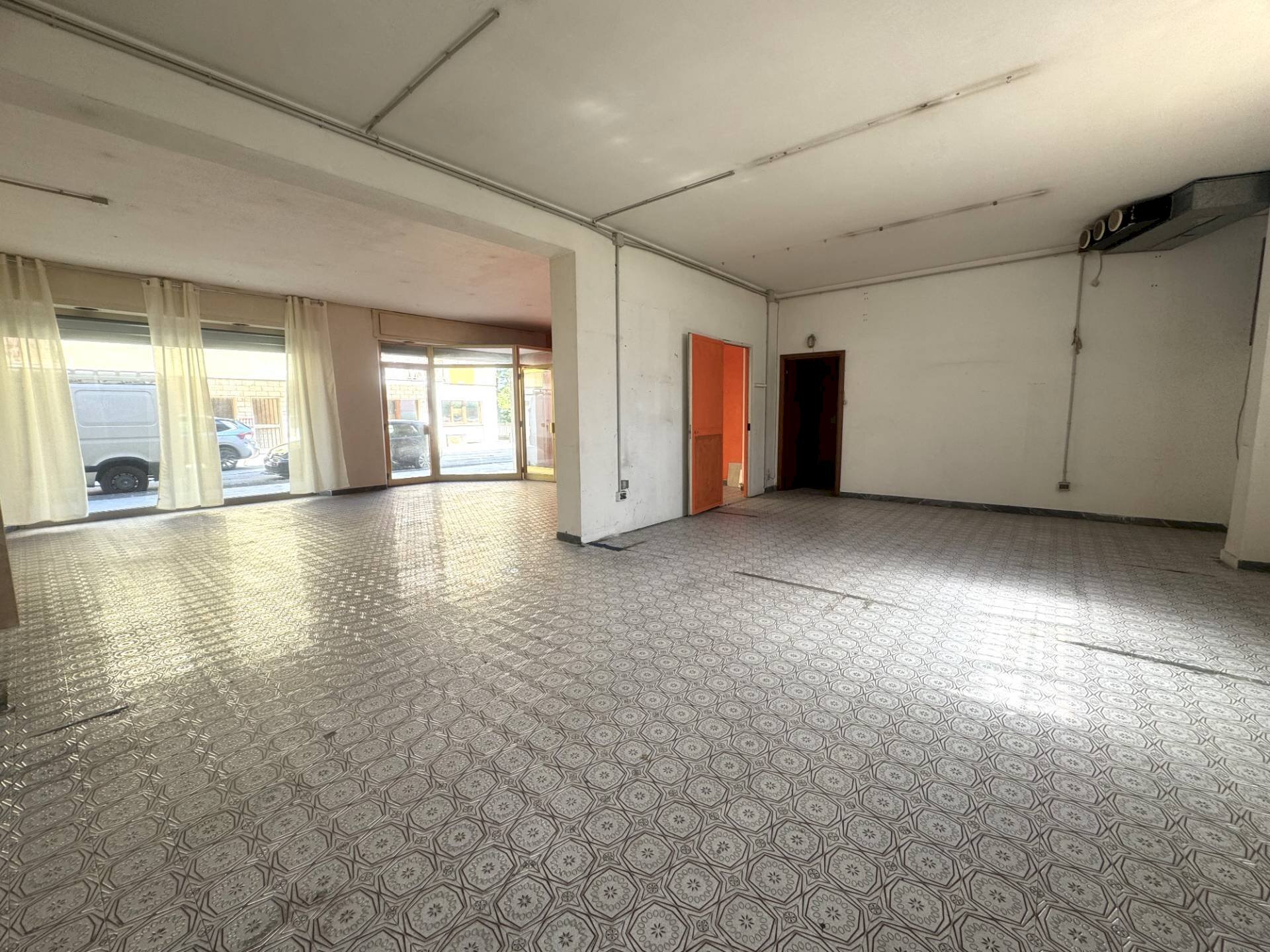 Foto 1 - Locale Commerciale VIA BENEDETTO CROCE, Fabriano - foto 1