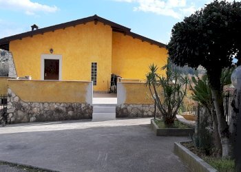 Foto 1 - Trilocale via farnete
 
1/A, Strangolagalli - foto 1