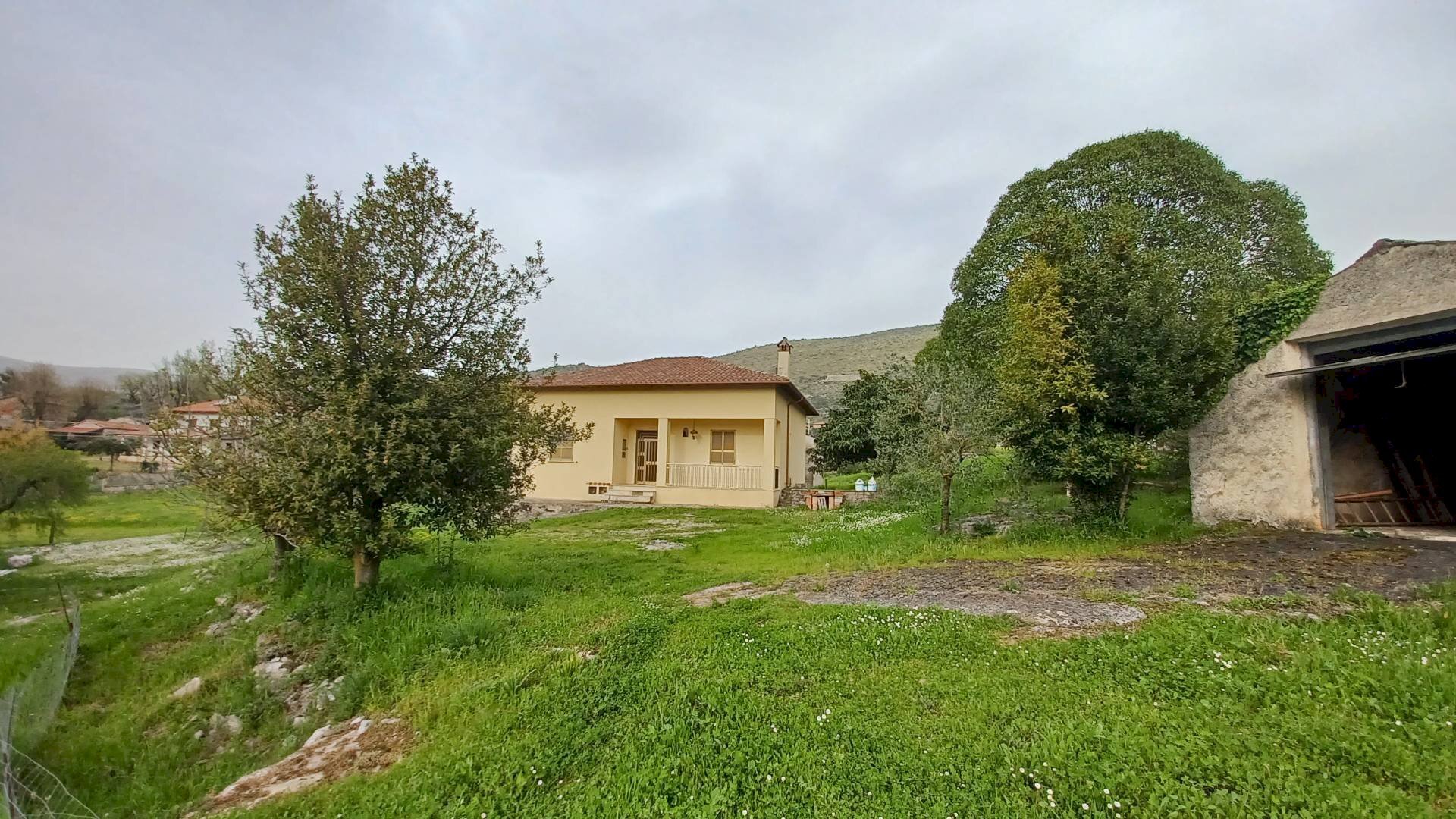 Foto 2 - Independent house via stazzi
 
2, Amaseno - photo 2