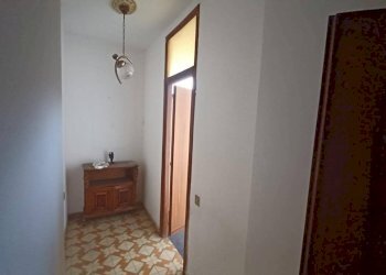 Foto 5 - Stabile - Palazzo via della madonna
 
72, Vallecorsa - foto 5