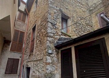 Foto 1 - Trilocale piazza Annunziata
 
13, Amaseno - foto 1