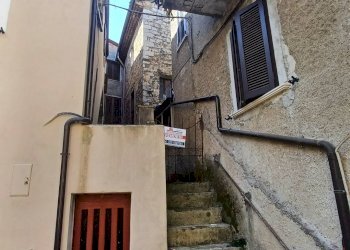 Foto 2 - Trilocale piazza Annunziata
 
13, Amaseno - foto 2