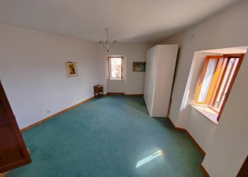 Foto 4 - Trilocale Via Roma
 
21, Maenza - foto 4