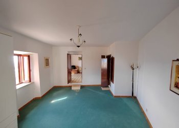 Foto 1 - Trilocale Via Roma
 
21, Maenza - foto 1