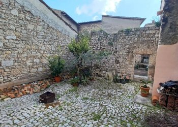 Foto 29 - Trilocale piazza del Duomo, Maenza - foto 29