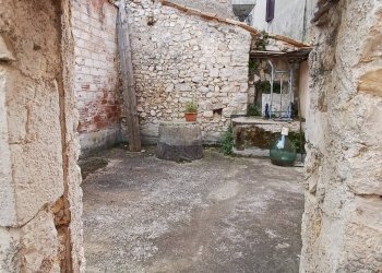 Foto 31 - Trilocale piazza del Duomo, Maenza - foto 31