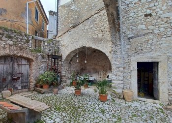 Foto 44 - Trilocale piazza del Duomo, Maenza - foto 44