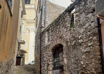 Foto 57 - Trilocale piazza del Duomo, Maenza - foto 57