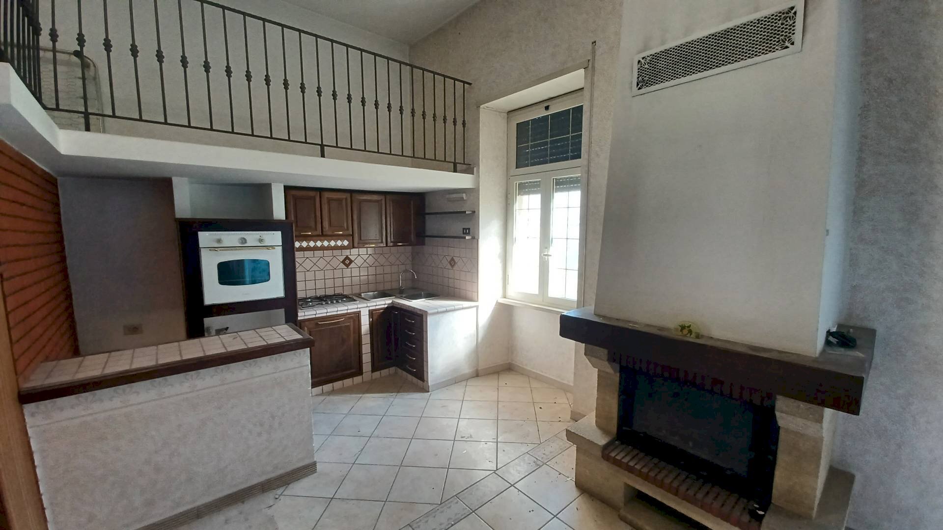 Foto 1 - Stabile - Palazzo Via Borgo S.Antonio
 
94, Roccagorga - foto 1