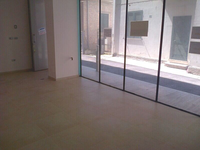 Foto 3 - Locale Commerciale Via Alessandro Volta, Giulianova - foto 3