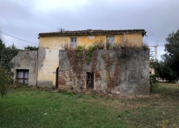 Foto 5 - Rustico Via della Madonna
 
37, Bellante - foto 5