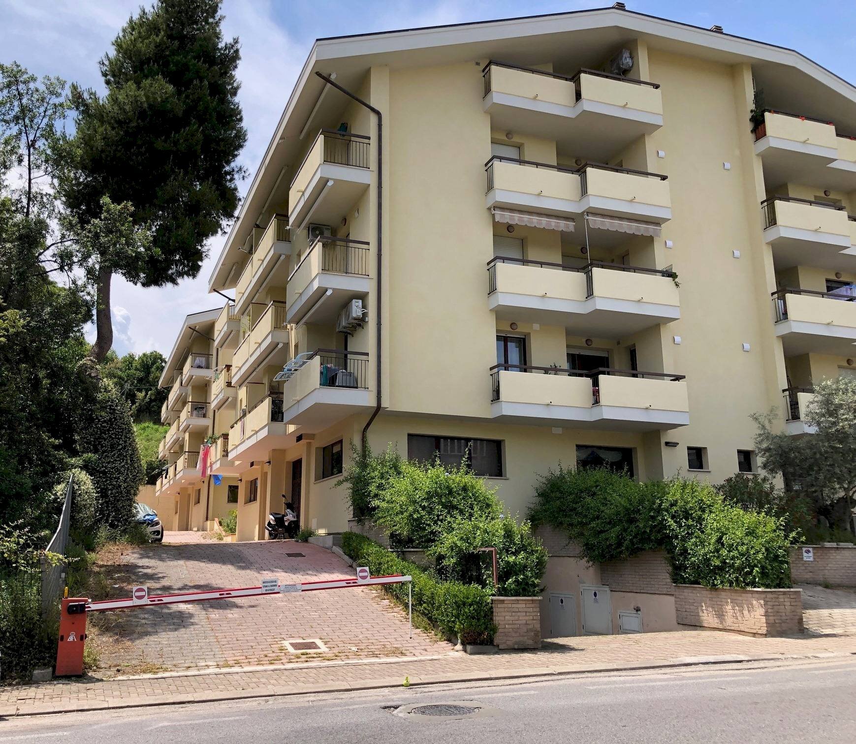 Foto 2 - Commercial Premises Via Roma
 
58, Silvi - photo 2