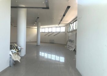 Foto 6 - Locale Commerciale Via Nazionale per Teramo
 
226, Giulianova - foto 6