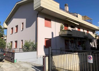 Foto 1 - Trilocale Via Giorgio Perlasca
 
6A, Teramo - foto 1