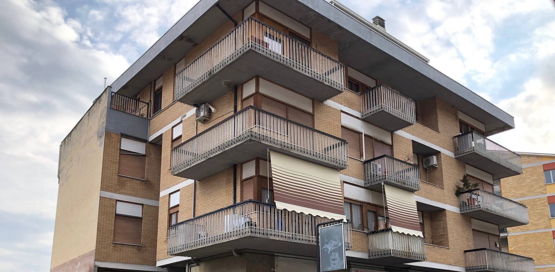 Foto 1 - Locale Commerciale Via Cona
 
59, Teramo - foto 1