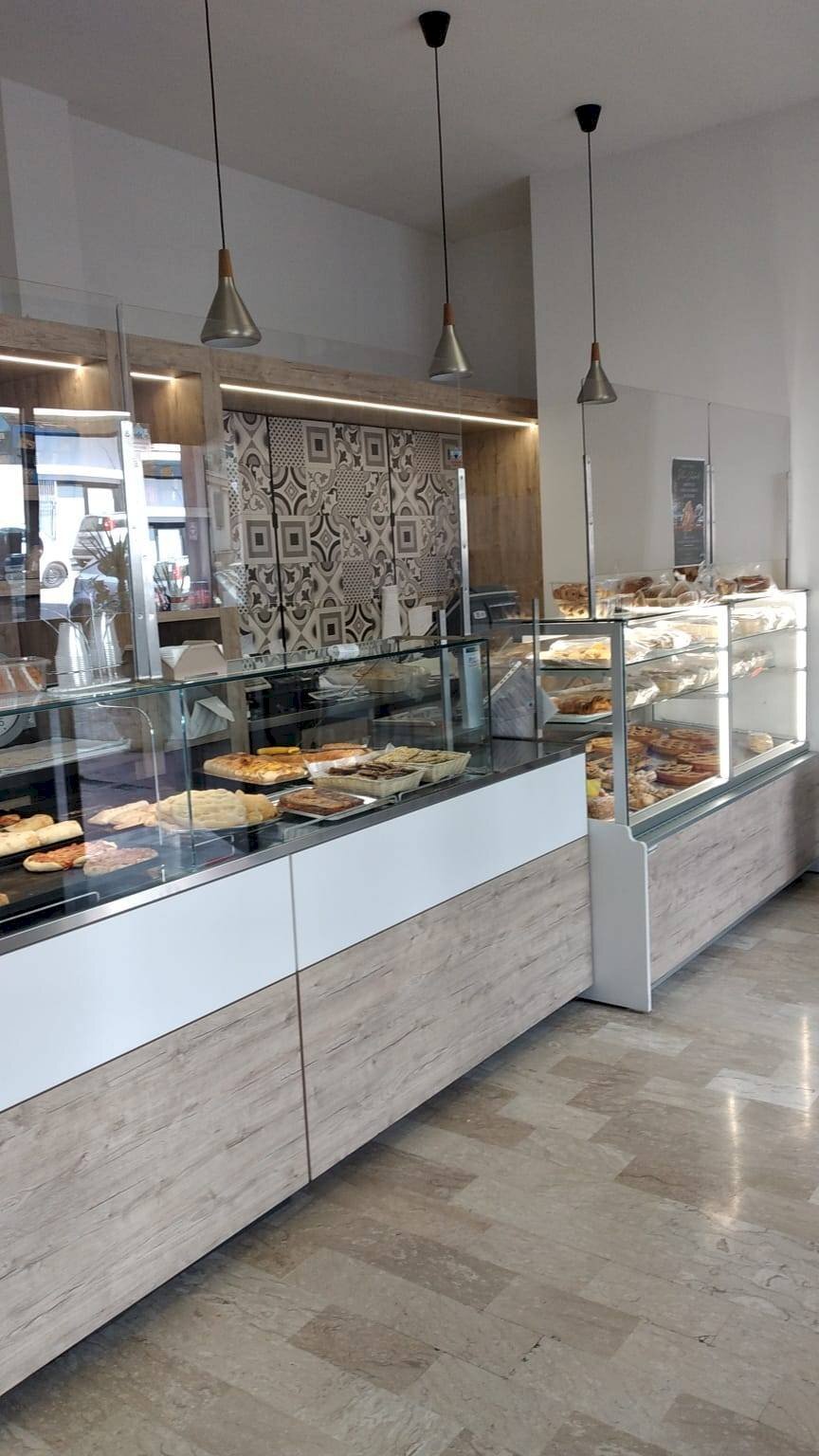 Foto 2 - Locale Commerciale Via Cona
 
59, Teramo - foto 2