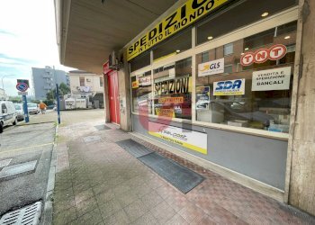 Foto 1 - Commercial Premises Via Mariano Russo, Benevento - photo 1