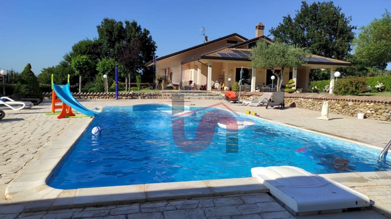 Foto 1 - Villa Località Pastene, Benevento - photo 1