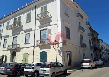 Foto 1 - Negozio San Giorgio Del Sannio, San Giorgio del Sannio - foto 1