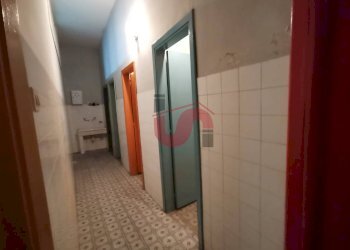 Foto 12 - Commercial Premises Via Piermarini, Benevento - photo 12