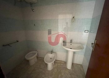 Foto 7 - Commercial Premises Via Delle Puglie, Benevento - photo 7