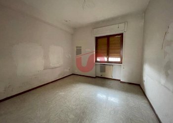 Foto 10 - Commercial Premises Via Delle Puglie, Benevento - photo 10