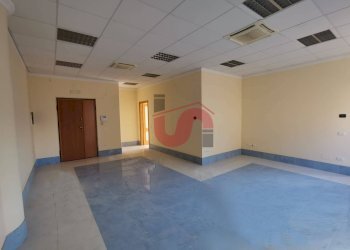 Foto 4 - Office Via Dei Longobardi
 
11, Benevento - photo 4