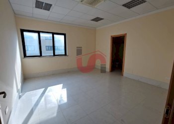 Foto 5 - Office Via Dei Longobardi
 
11, Benevento - photo 5