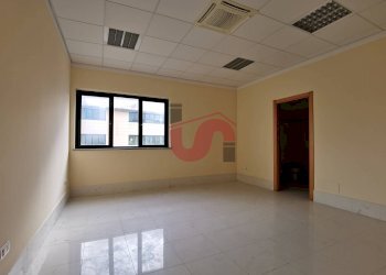 Foto 6 - Office Via Dei Longobardi
 
11, Benevento - photo 6