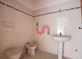 Foto 8 - Office Via Dei Longobardi
 
11, Benevento - photo 8