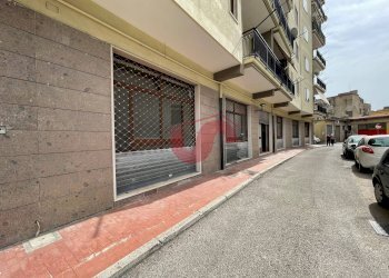 Foto 2 - Commercial Premises Viale Principe di Napoli, Benevento - photo 2