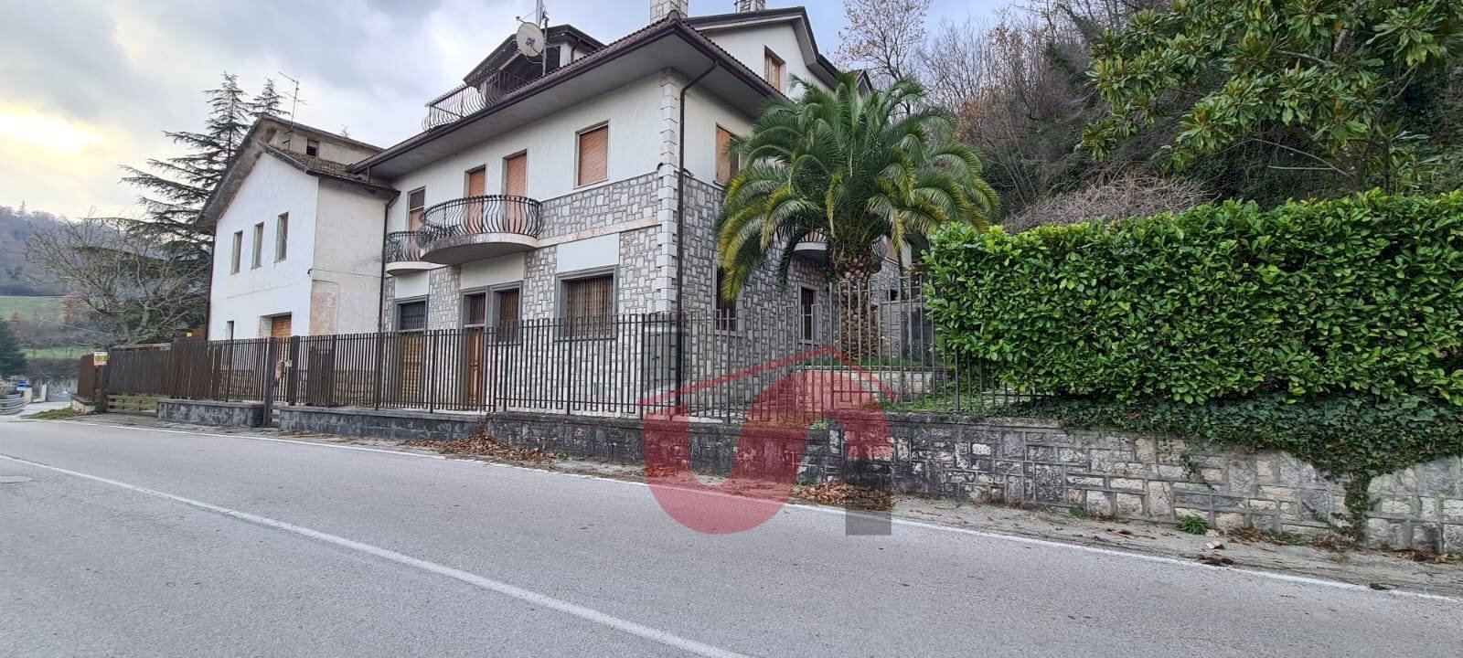Foto 1 - Villa Strada Provinciale Vitulanese
 
snc, Cautano - photo 1