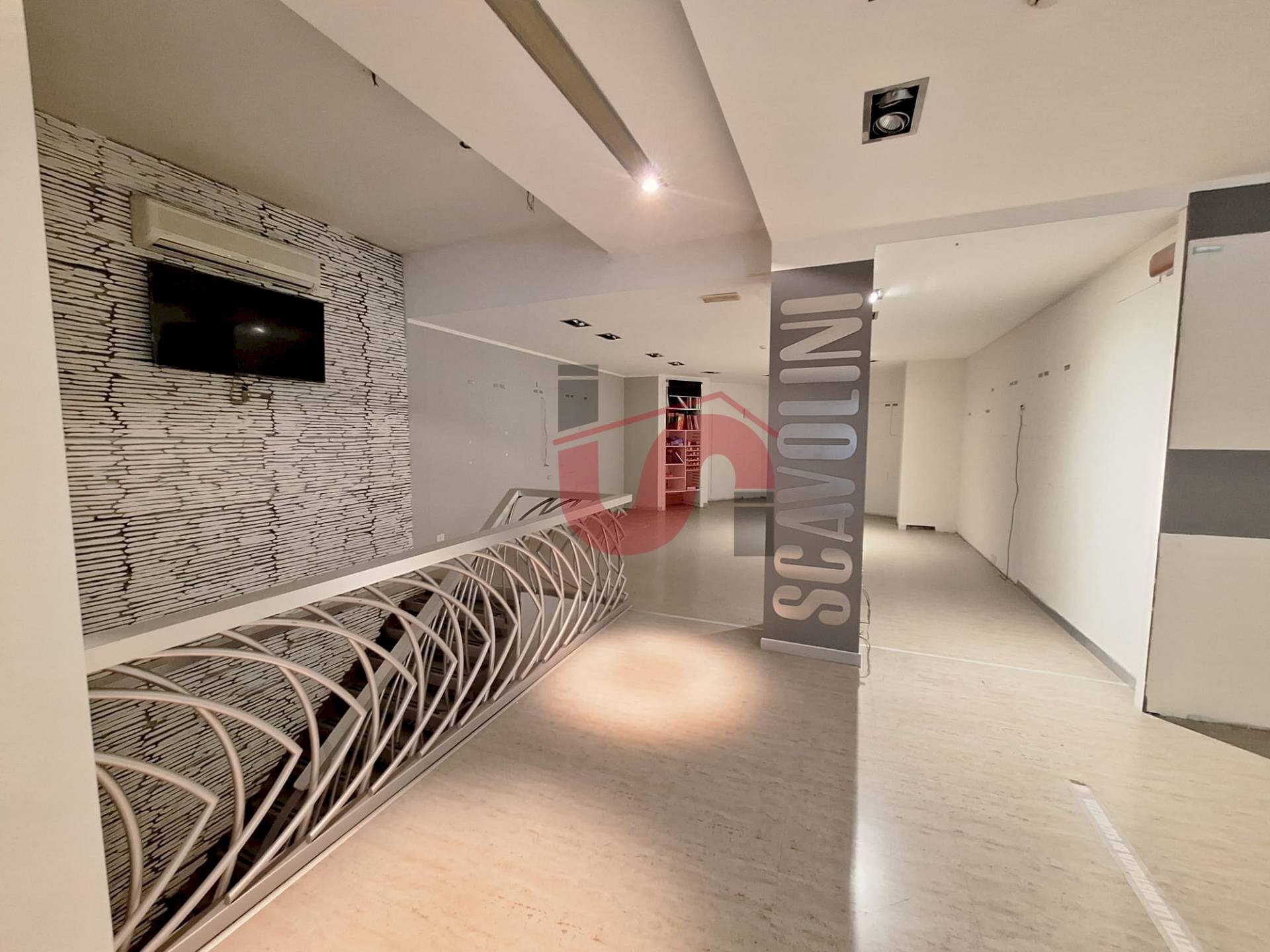Foto 1 - Commercial Premises Corso Vittorio Emanuele, Benevento - photo 1