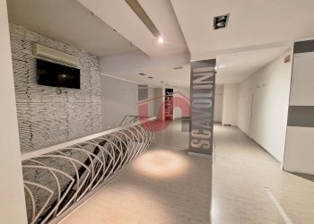 Foto 1 - Commercial Premises Corso Vittorio Emanuele, Benevento - photo 1