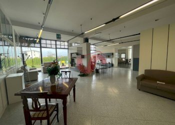 Foto 29 - Commercial Premises Casale Maccabei, Benevento - photo 29