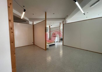 Foto 50 - Commercial Premises Casale Maccabei, Benevento - photo 50