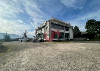 Foto 1 - Commercial Premises Casale Maccabei, Benevento - photo 1