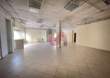 Foto 1 - Warehouse Via Tommaso Bucciano, Benevento - photo 1