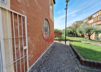 Foto 1 - Commercial Premises Via Iandoli, Benevento - photo 1