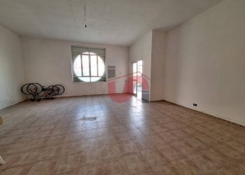 Foto 8 - Commercial Premises Via Iandoli, Benevento - photo 8